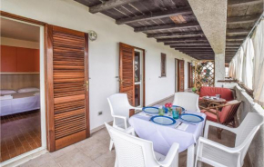 1 Bedroom Cozy Apartment In Capo Rizzuto